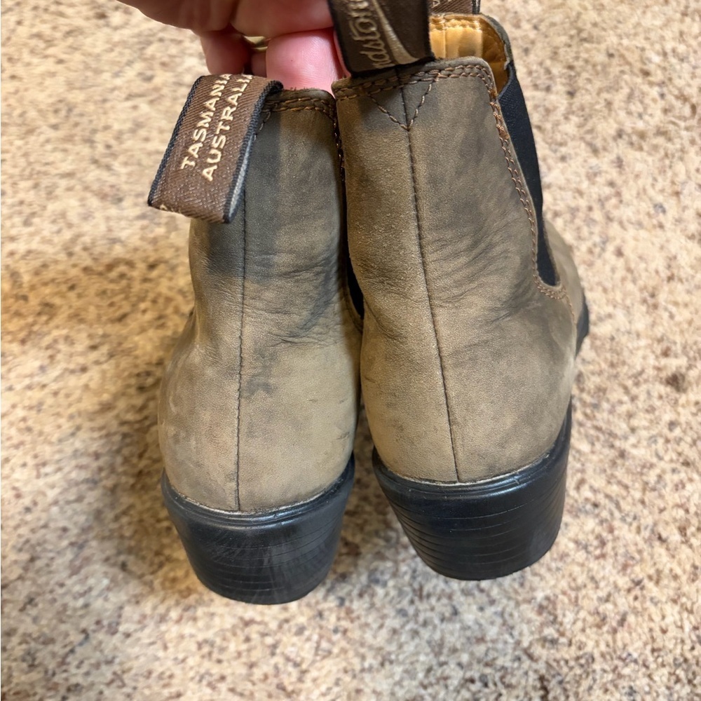 Blundstone 1677 rustic brown heeled boots 6.5us - Picture 5 of 8